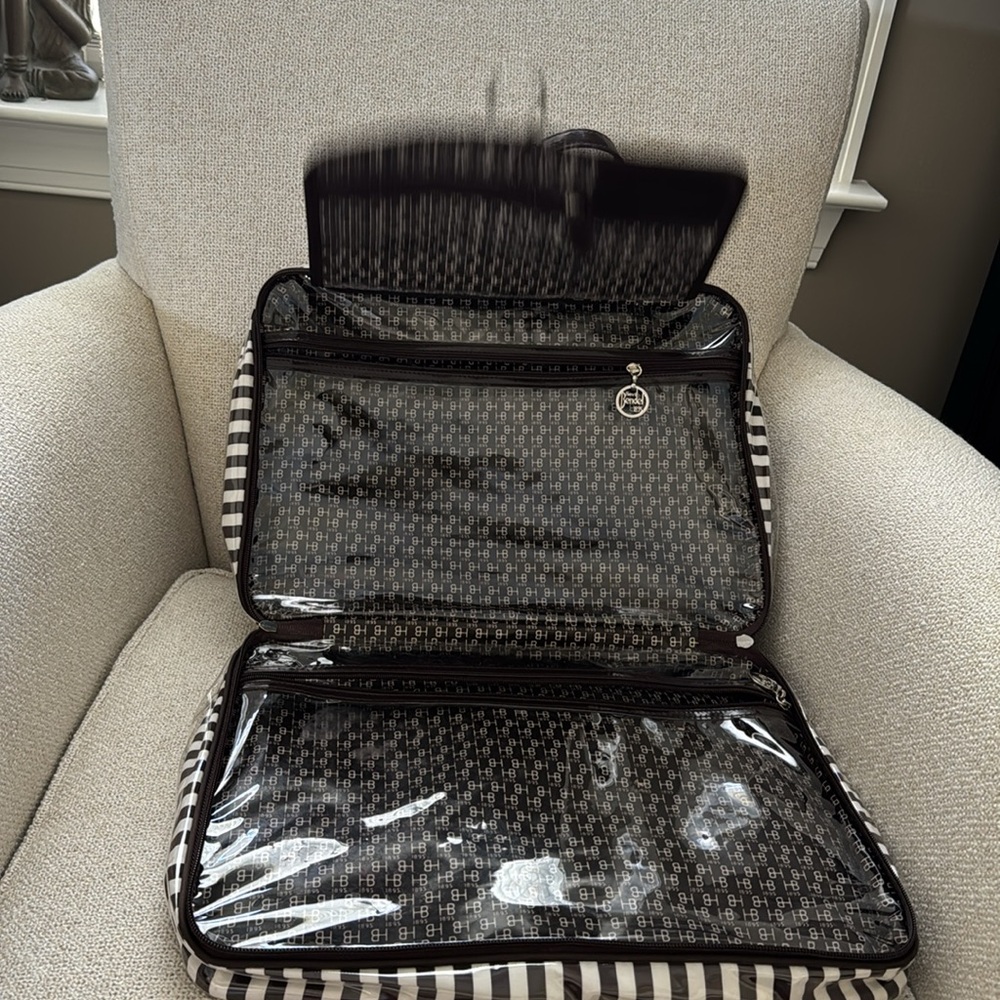 🌸Henri Bendel Carry All Bag🌸 - Picture 8 of 16